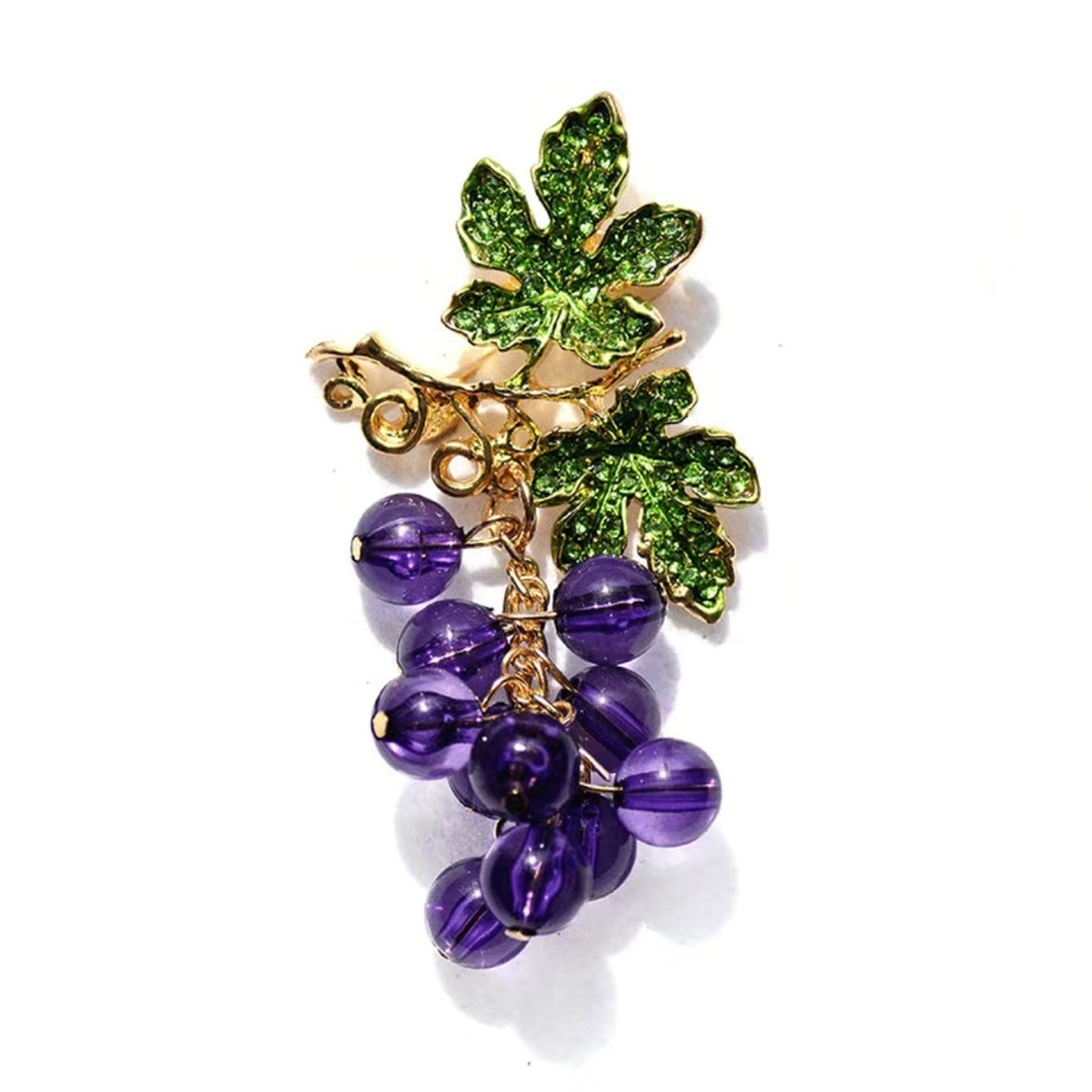 NWT - Beautiful Hanging Rhinestone & Glass Grapes Brooch